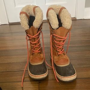 Sorrel Joan of Artic winter boot - size 8